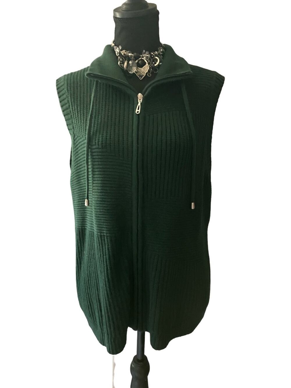 Christopher & Banks Green Textured Knit Top Zipper front with pockets. Size L
